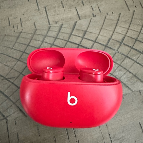 Beats Red Wireless Earbuds - Picture 1 of 5